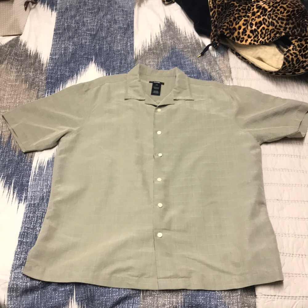 Men’s Button Down
